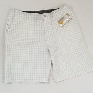 JACK NICKLAUS GREY PLAID  SHORTS.

SIZE 38